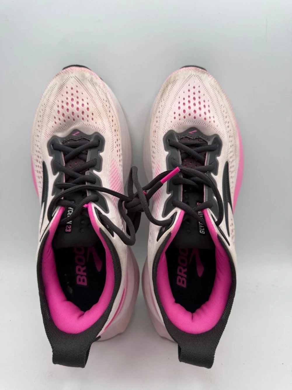 Brooks GLYCERIN 23 Women's 7.5B Light PINK on PINK and Black Running Sneakers S6 - Picture 4 of 6